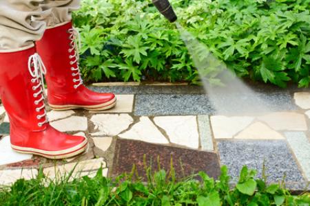 The Local Advantage of Pressure Washing in Overland Park